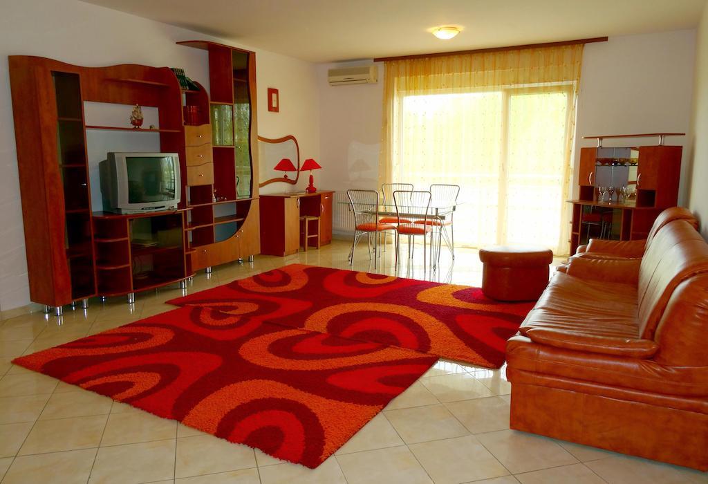 نيبتون Club Onix Apartments الغرفة الصورة